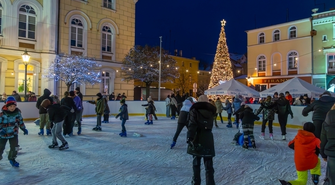 Karnawał na lodowisku we Wschowie. Sprawdź, co zaplanowała Młoda Wschowa