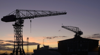 Jakie są rodzaje dźwigów i jakie jest ich przeznaczenie?