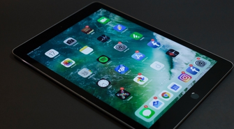 Pokrowce na Tableta: Wielofunkcyjne i Stylowe Akcesorium dla Twojego Urządzenia