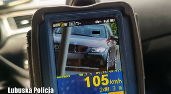 Pościg ulicami Szlichtyngowy, w tle narkotyki i sądowy zakaz. „Kierowca BMW z impetem ominął policjantów”