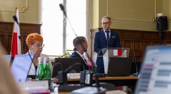 I sesja Rady Miejskiej we Wschowie. Burmistrz Antkowiak: „Mieszkańcy nie oczekują od nas awantur, a wytrwałej i ciężkiej pracy”