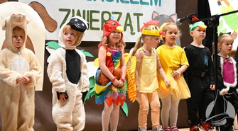 Przedszkolaki wystąpiły w Kinie Żeglarz. Spektakl „Jestem Przyjacielem Zwierząt”
