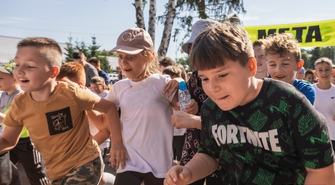 Uczniowie SP1 wzięli udział w Masowym Biegu Ulicznym. To szkolna tradycja, która odbywa się od 18 lat!