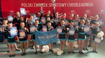 Cheerleaders Flash Wschowa triumfują w Kobylnicy. „Reprezentujemy z dumą nasze miasto”