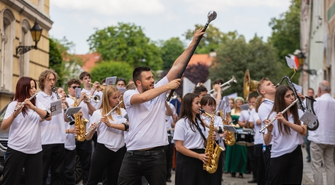 Orkiestra Maestoso prosi o wsparcie. Chcą podbić Hiszpanię!