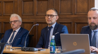 Burmistrz Antkowiak z absolutorium i wotum zaufania