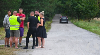 Droga Kuźnica Głogowska - Myszyniec do przebudowy. Przekazano plac budowy