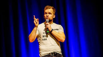 Stand-up we Wschowie. „Karp” wyłoni się z mułu na scenie