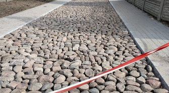 Gmina Szlichtyngowa realizuje projekty infrastrukturalne. Trwają prace budowlane