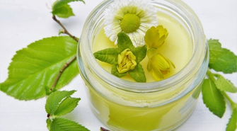 Kosmetyki Ekologiczne: Przewodnik po Serii OrganiCare Calivita