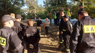 Wojewoda Lubuski monitorował wały przeciwpowodziowe. W gminie Szlichtyngowa sytuacja jest stabilna