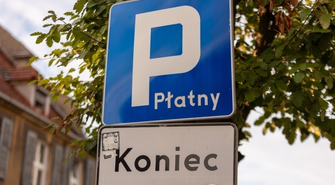Parkingi w Sławie znów darmowe. „Przy okazji zbliżającego się Dnia Wszystkich Świętych...”