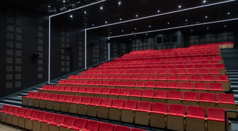 „Kłamstwo” w Kinie Żeglarz. Komedia o związkach i ich tajemnicach