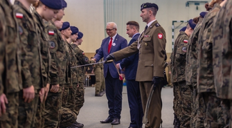 Powiatowe Obchody Dnia Niepodległości. Kadeci ze Staszica złożyli przysięgę [ZDJĘCIA]