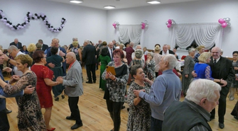 Wywijali na parkiecie aż miło! Bal w Przyczynie Dolnej zwieńczył Dni Seniora 2024