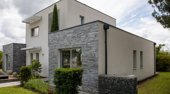 Jakie płytki na zewnątrz domu?