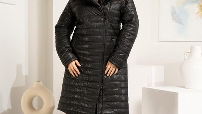 Najmodniejsze kurtki na sezon zima 2025 dla kobiet dojrzałych – co warto mieć w szafie?