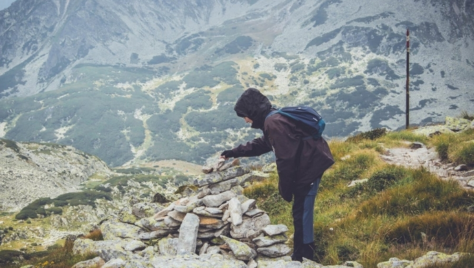 Historia trekkingu – jak narodziła się pasja do wędrówek górskich?