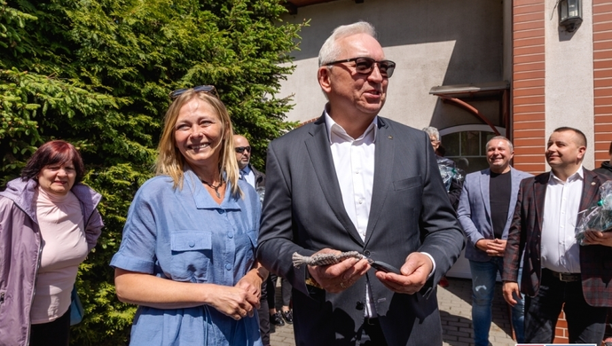 WTZ Wschowa pochwaliło się Mercedesem. Awsiukiewicz: „Mając własny transport, możemy działać szerzej”