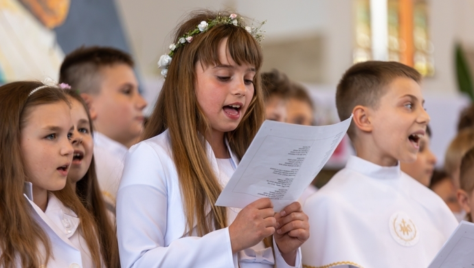 SP 3 pamięta o swoim patronie. II Koncert Papieski [ZDJĘCIA]