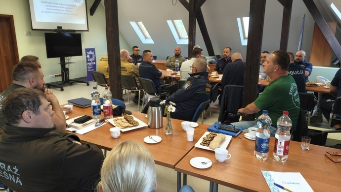 Służby szykują się na lato. W KPP we Wschowie rozmawiali o bezpieczeństwie