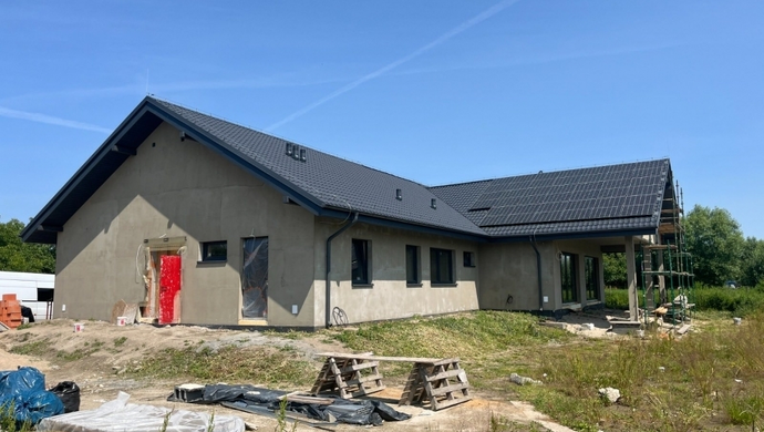Sala wiejska w Kandlewie w budowie. Mieszkańcy doczekają się jej w listopadzie