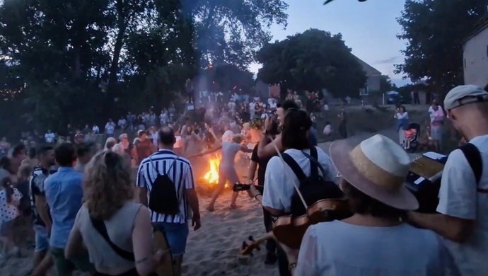 IV Festyn Słowiański „Lubogoszcz 1208". Tłumy w „wirujących kręgach” na plaży [WIDEO]