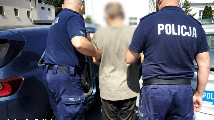 Śmierć 44-latki na drodze ze Sławy. Kierowca ciężarówki usłyszał zarzuty