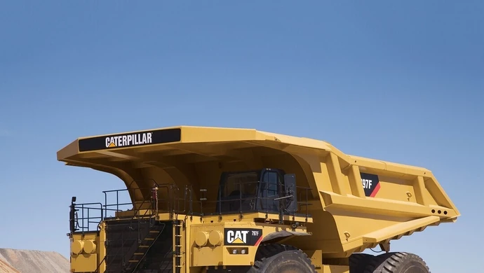 Nowa pompa czy naprawa pomp hydraulicznych? Porównanie rozwiązań dla właścicieli maszyn budowlanych