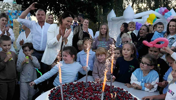 Złota Rybka u Dula świętowała dekadę działalności. Były Przedszkolne Oskary, tort i fajerwerki