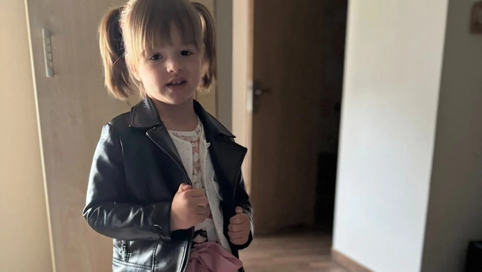 Rodzice 4-letniej Julki rozstawią stoisko na pikniku NGO. Każda złotówka pomoże w walce z afazją