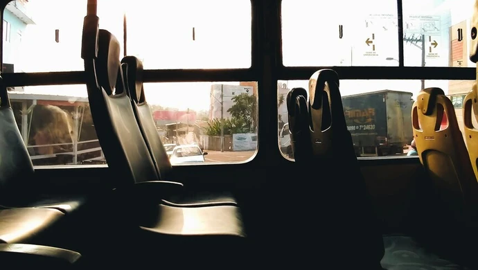 Udogodnienia w busach – co zyskamy podróżując z kierowcą?