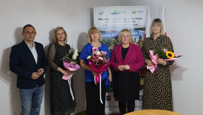 Dzień Edukacji Narodowej w Szlichtyngowej. Burmistrz spotkała się z dyrektorami szkół