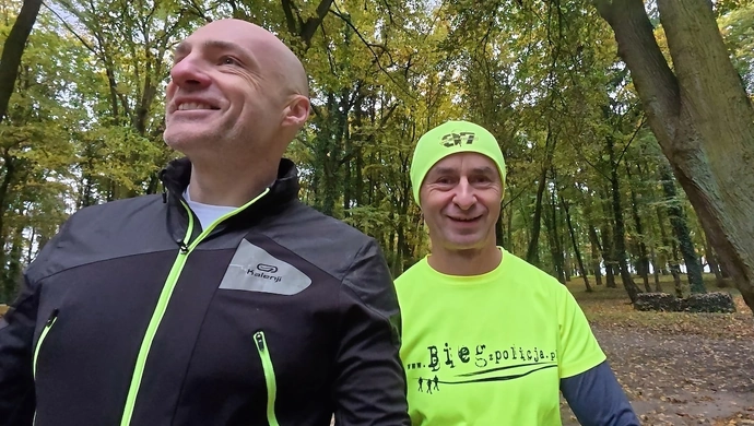 Obuchowicz i Nowiński przebiegli  z kamerą trasę Biegu Mikołajkowego. Charytatywna rywalizacja już 7 grudnia
