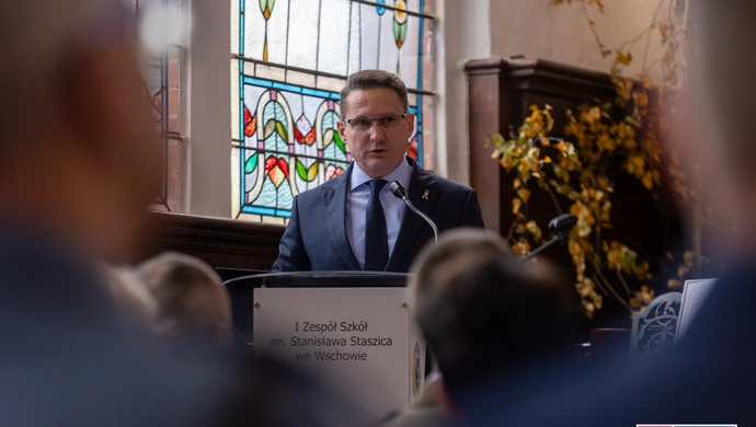 Powiatowe obchody Narodowego Święta Niepodległości w „Staszicu”