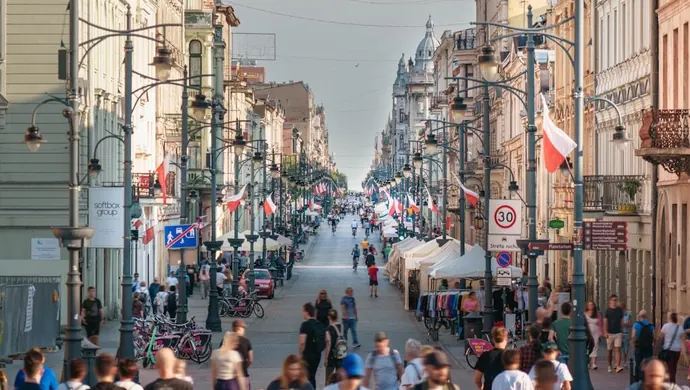 Cena czy infrastruktura? Co naprawdę liczy się przy wynajmie biura w Łodzi