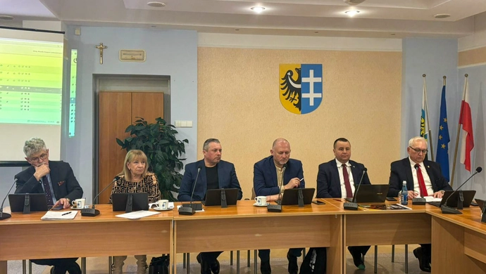 Budżet Powiatu Wschowskiego na 2026 r. jednogłośnie uchwalony. „Oparty o twarde realia”