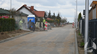 Ulica Słonecznikowa i Chabrowa prawie gotowe. Trwają prace przy zjazdach