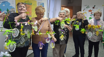 Wielkanocne dekoracje już gotowe. Marzec pełen aktywności w klubach seniora