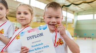 „Jedynka” bezkonkurencyjna. Wschowskie przedszkolaki rywalizowały w 10 konkurencjach [ZDJĘCIA]