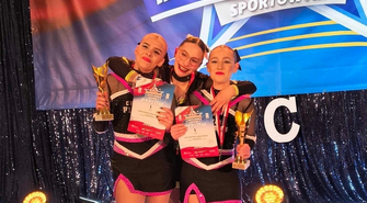 Cheer Flash Wschowa z pucharami Mistrzostw Polski. Zawodniczki zostawiły serce na parkiecie [ZDJĘCIA]