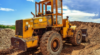 Opony do maszyn budowlanych: Fundament efektywnej i bezpiecznej pracy na budowie