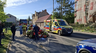 Policja szuka świadków potrącenia 17-latki. Do zdarzenia doszło na ul. Obrońców Warszawy we Wschowie
