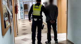 Świadek zawiadomił policję. Kierowca Audi miał 2,5 promila i dwa sądowe zakazy