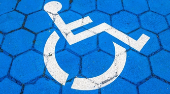 Na ul. Jagiellońskiej brakuje niebieskich „kopert”. Urząd reaguje