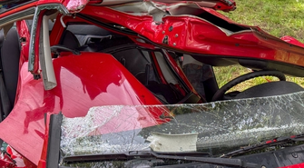 Jak strażacy wydobywają ludzi z rozbitych aut? OSP Wschowa w akcji [WIDEO]