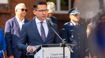 Wakacje czas zacząć! I Zespół Szkół we Wschowie pożegnał rok szkolny 2024/2025 [WIDEO]