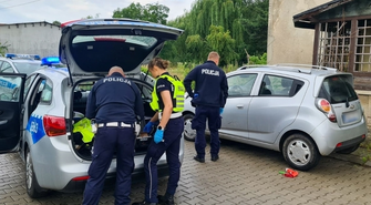 Skradziony chevrolet odnaleziony po trzech godzinach. Złodziej miał 2,5 promila i sądowy zakaz