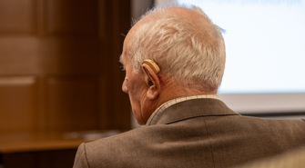 Konkurs dla pracowników socjalnych i wolontariuszy. Nagrody czekają na tych, którzy wspierają seniorów