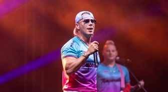 SKOLIM porwał tłumy nad Jeziorem Sławskim. Taneczne pożegnanie lata w Sławie [ZDJĘCIA]